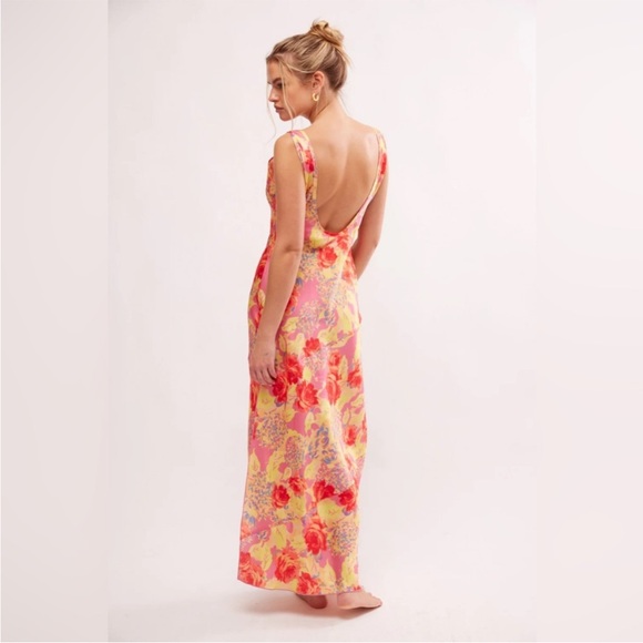 Free People Worth The Wait Slip L NWT - Picture 3 of 4